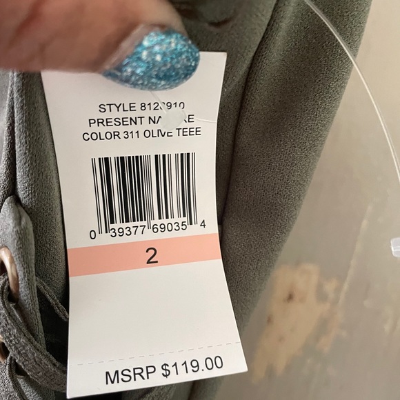 Dress/I State - Picture 5 of 12